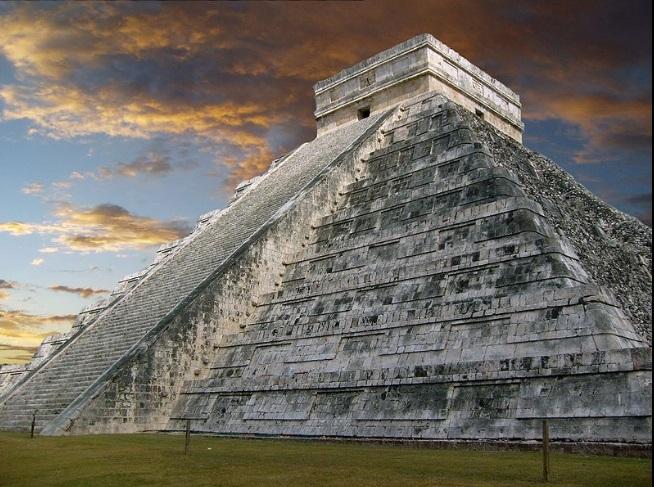 Misterul dispariției civilizației Maya. Teoria Războiului rece