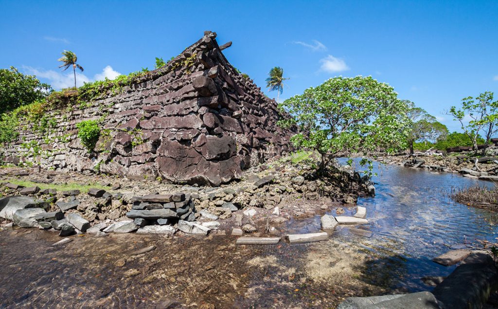 Extraordinarul complex megalitic de la Nan Madol