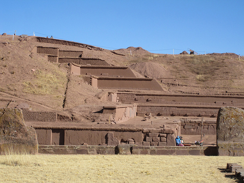 Misterioasele piramide preincase din America de Sud